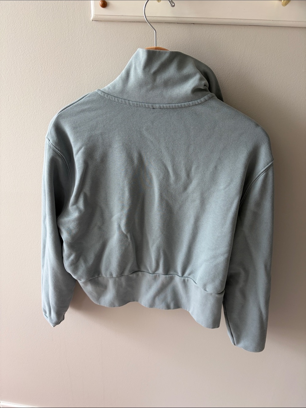 Vuori Cropped Quarter-Zip Pullover in Sage Green - Picture 4 of 4